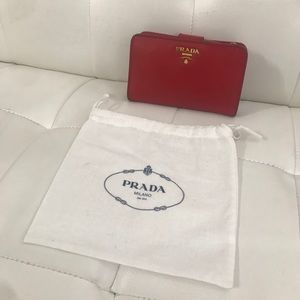 PRADA WALLET